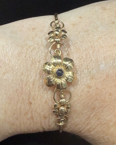 18k antique sapphire floral - 18k,