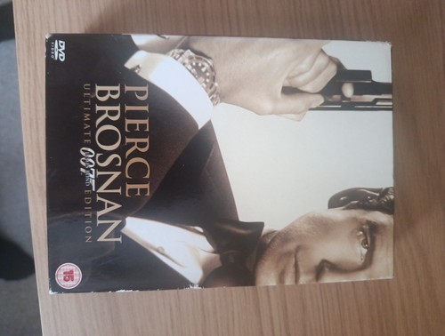 James bond ultimate dvd - james,