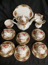 Royal Albert Old Country Roses