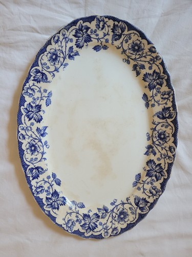 Burslem bramble serving dish - bramble,
