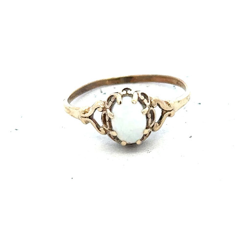 9ct yellow gold opal - ring, size