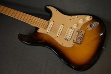 Fender American Deluxe Stratocaster SSH 3TS USED 2006