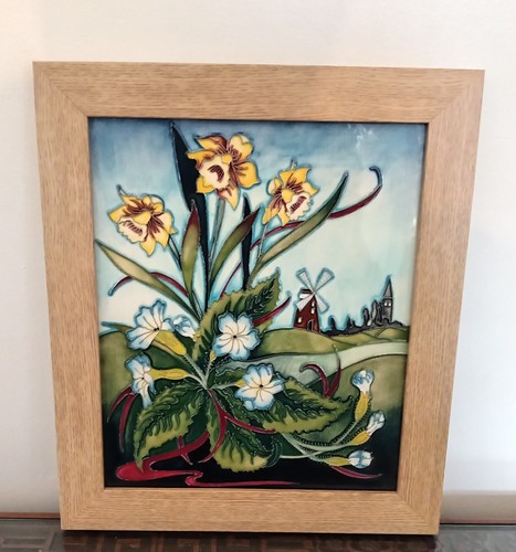 Moorcroft lathams field plaque - lathams,