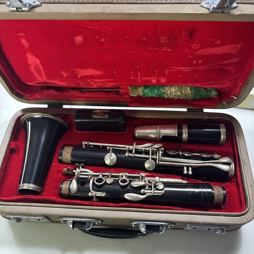 Clarinet musical instrument - clarinet,