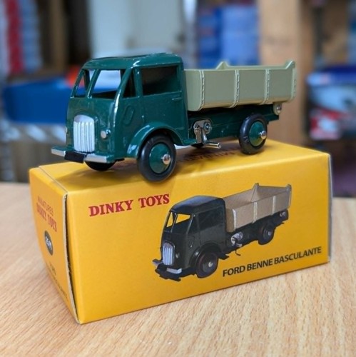 Dinky toys 25m - dinky,