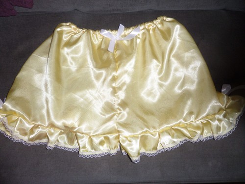 Adult baby sissy yellow satin - yellow,