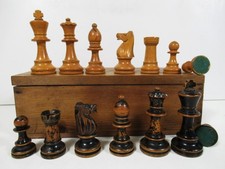 ANTIQUE CHESS SET WEIGHTED