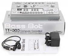 Cyclone TT-303 BASS BOT MK1 Boxed, instructions, PSU. TB-303 Clone.