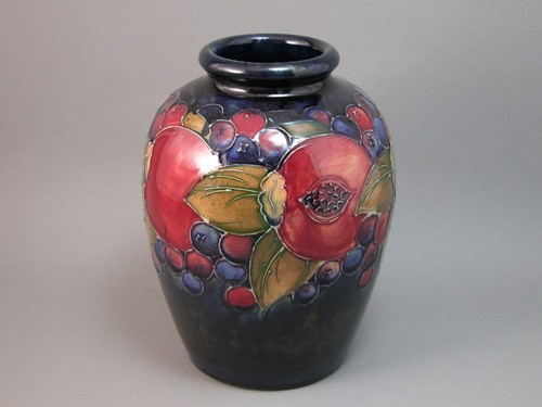 William moorcroft pomegranate - william,
