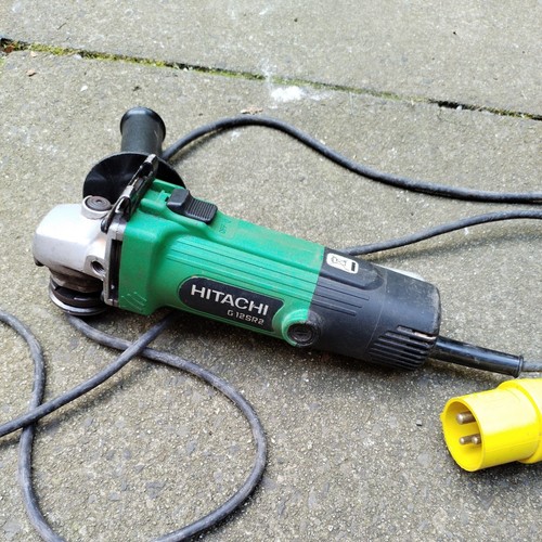 Hitachi g12sr2 110v - 110v, angle