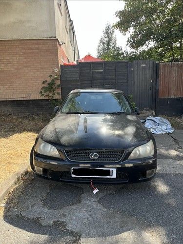 Lexus is200 wheel - lexus, breaking