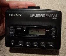 VINTAGE WALKMAN SONY