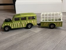 A201: Corgi Safari green Land