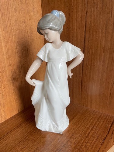 Lladro nao how - lladro,