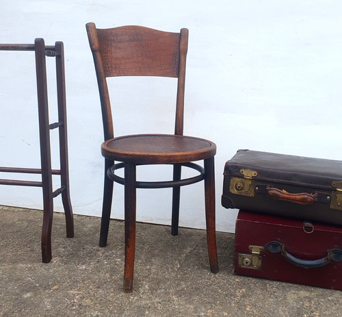 Thonet bentwood chair model - a,