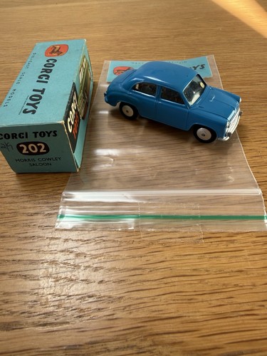 Corgi 202 morris cowley saloon - corgi,
