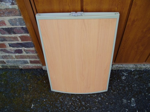 Caravan fridge door dometic - ,