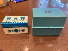 Vintage Index Box, 25 6x4" Record Cards + 60s 70s Recipe Box, Index & line cards
