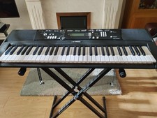 Yamaha EZ-220 61-Key Portable