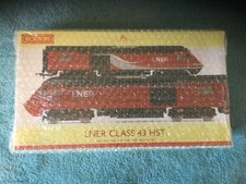 Hornby R30095 LNER HST POWER