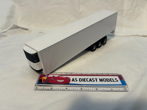 Corgi modern truck joal - modern,