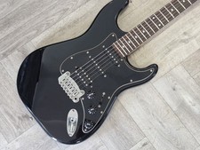 G&L Tribute Series Legacy 'Black' with matching headstock.