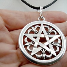 Large pentagram Necklace