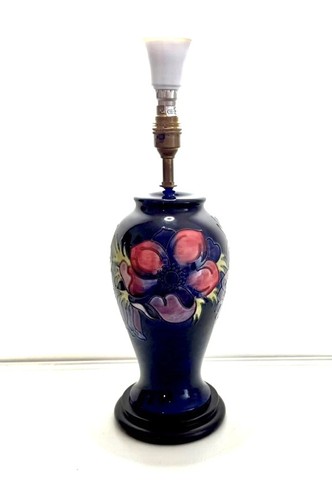 Large walter moorcroft anemone - walter,