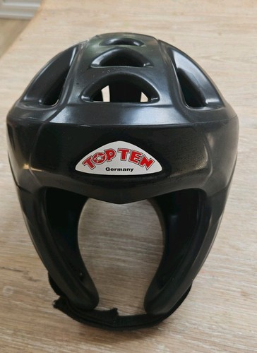 Top ten avantgarde - top, black