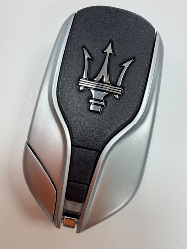 Maserati smart key fob - , 4