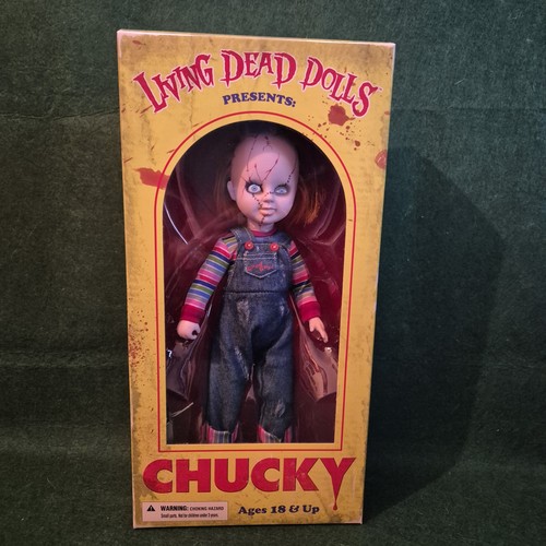 Mezco living dead dolls - living,
