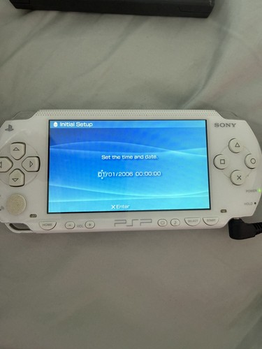 Sony psp 2003 - psp-2003, white