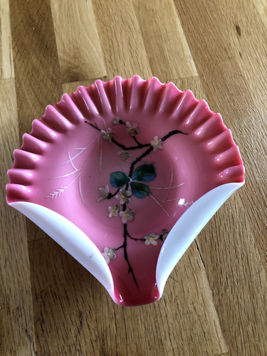 Vaseline glass crimped dish - vaseline, /