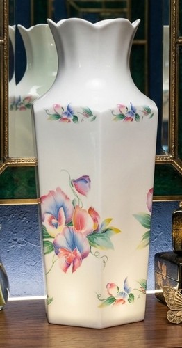 Vintage aynsley little - aynsley,