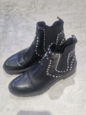 Size 6 EU 39 Black Zara