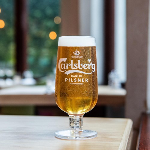 Carlsberg pint glass brand new - carlsberg,