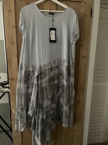 Grizas pale grey - pale, asymmetric