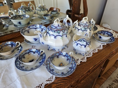 Antique flow blue gaudy - flow,