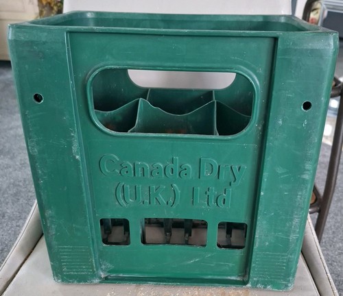 Green plastic canada - green, dry