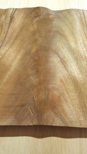Flame mahogany veneer 4 - mahogany,