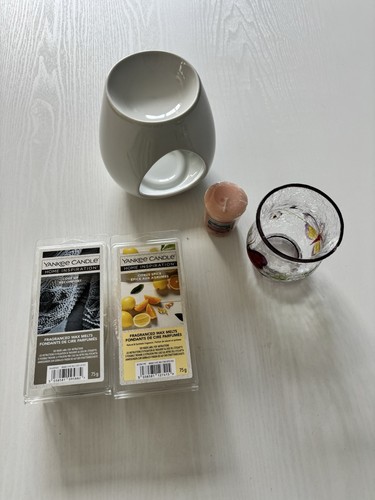 Yankee candle wax melt - wax, burner