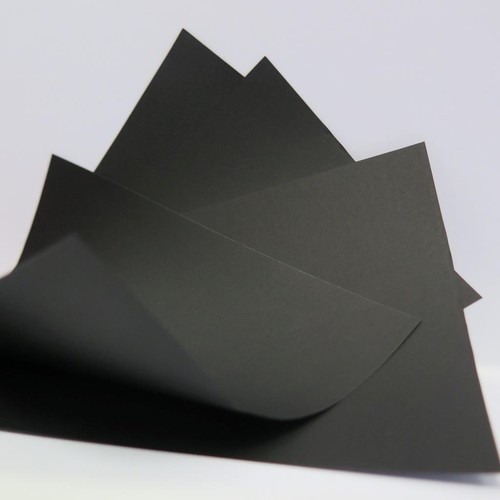 Black vellum not translucent - black,