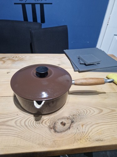 Creuset cast iron enamelled - le,