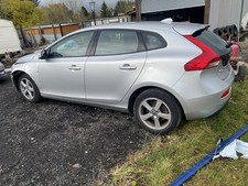 Volvo V 40 Diesel Breaking