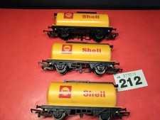 HORNBY `OO GAUGE` (THREE) R132