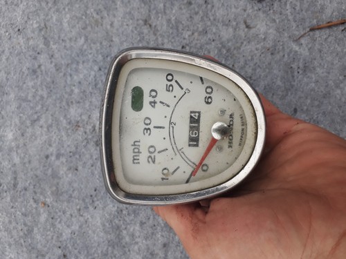 Honda c90 c70 c50 - speedo, clock