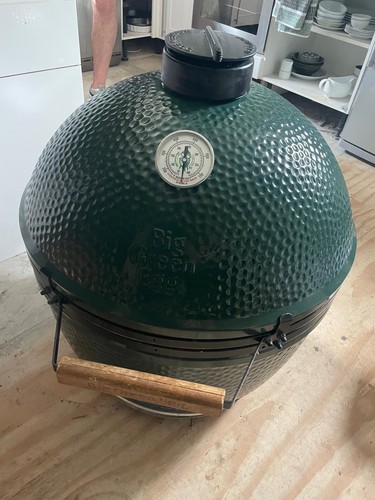 Big green egg charcoal bbq - egg,