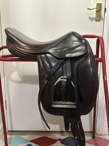 Butet brown dressage saddle - brown,