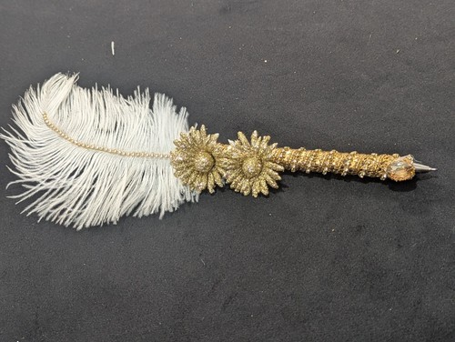 White feather nikkah - , pen