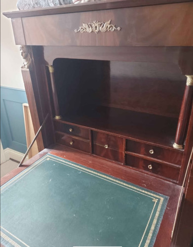 Secretaire bureau in french - secretaire,